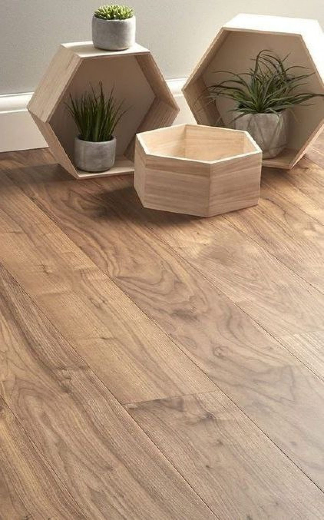 Инженерная доска HM flooring Орех американский Селект Summer матовый белый лак 400-1500х150х14/3 мм (2,52 м2/упак)